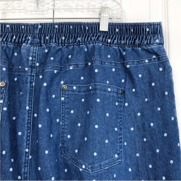 CW Classics Blue Denim Polka Dot Print Pull-On Jean Capris - Picture 12 of 14
